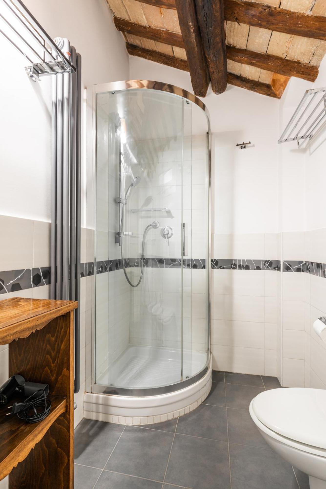 Pavone Centre Romantic Apartment Luaran gambar